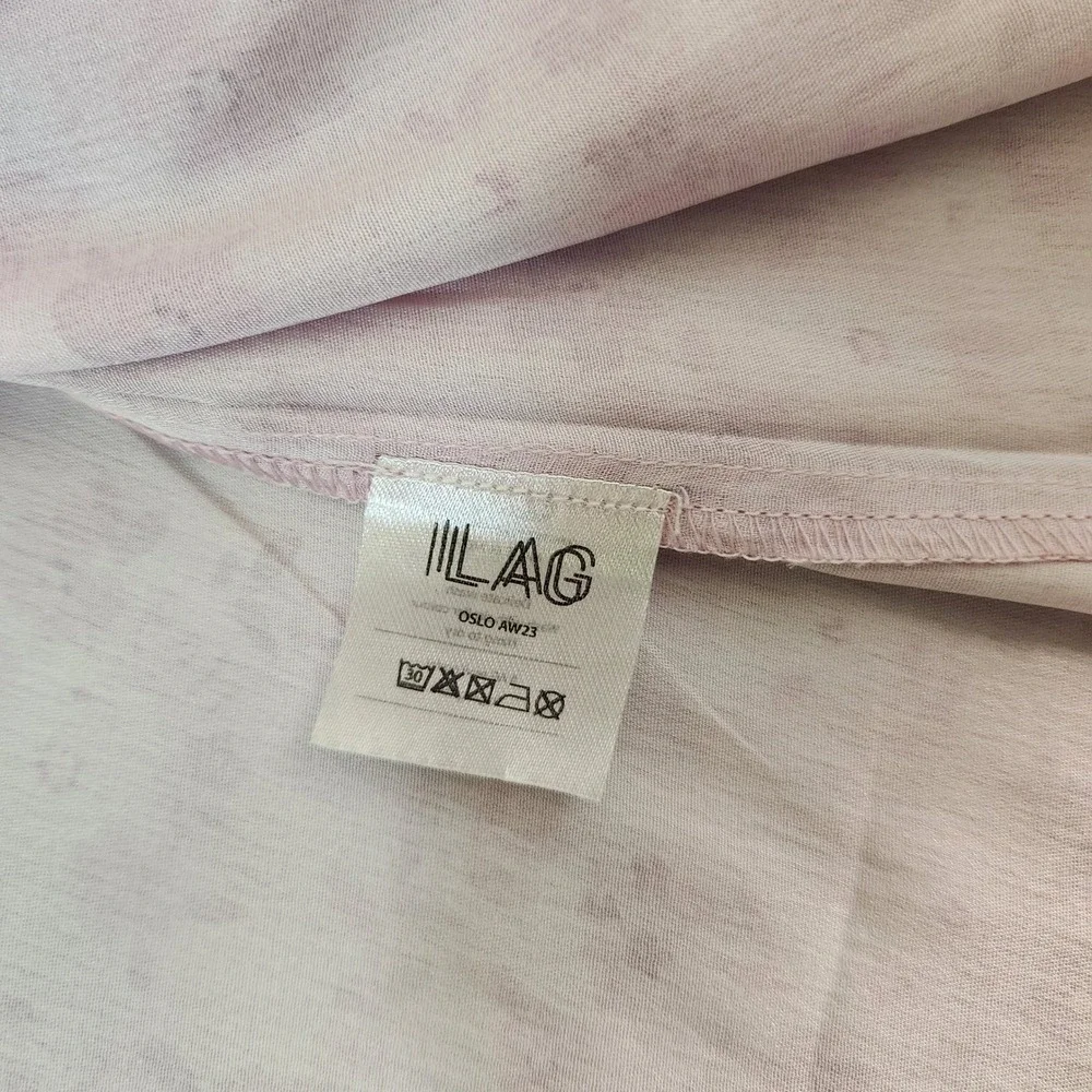 Ilag Plomme Satin Blouse Pink Flower Sm Puff Shoulder Hidden Placket Back Pleats